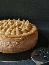 Cargar imagen en el visor de la galería, New York Cheesecake Lúcuma
